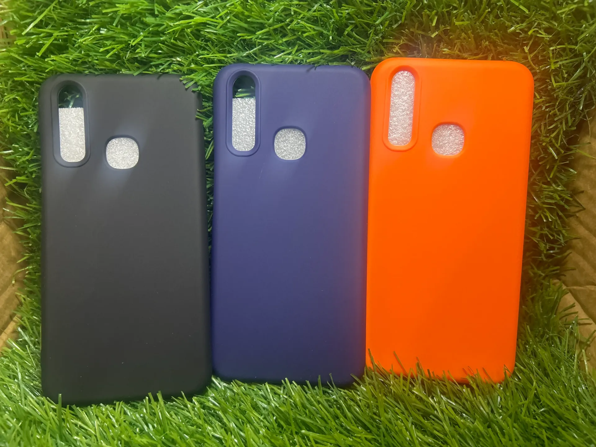 2Cut Silicon Case Cover (VIVO Y200 5G)