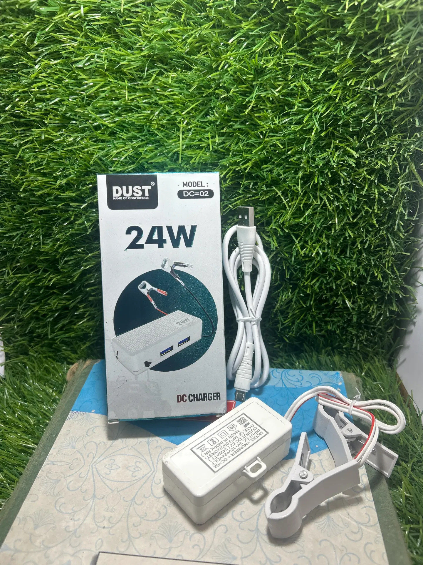 DUST DC-02/ 24W DC Charger