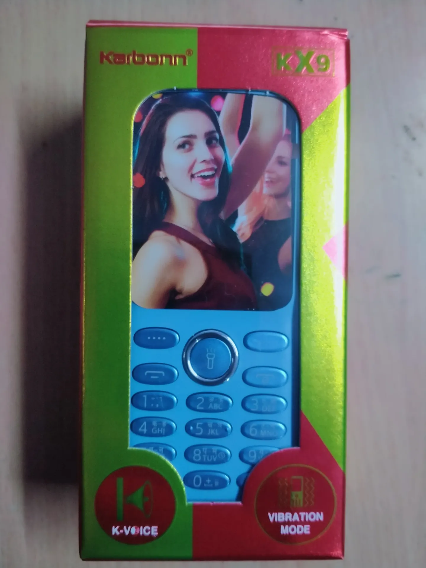 KARBONN KX9i / KX9 mobile phone