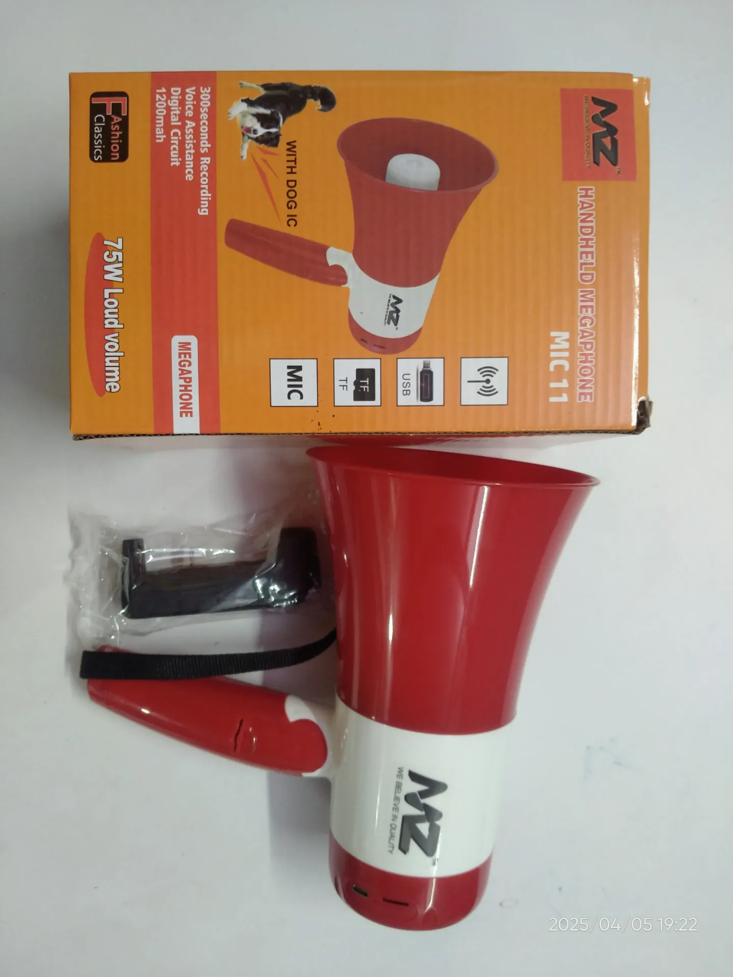 MZ MIC 11 Megaphone bluetooth speaker