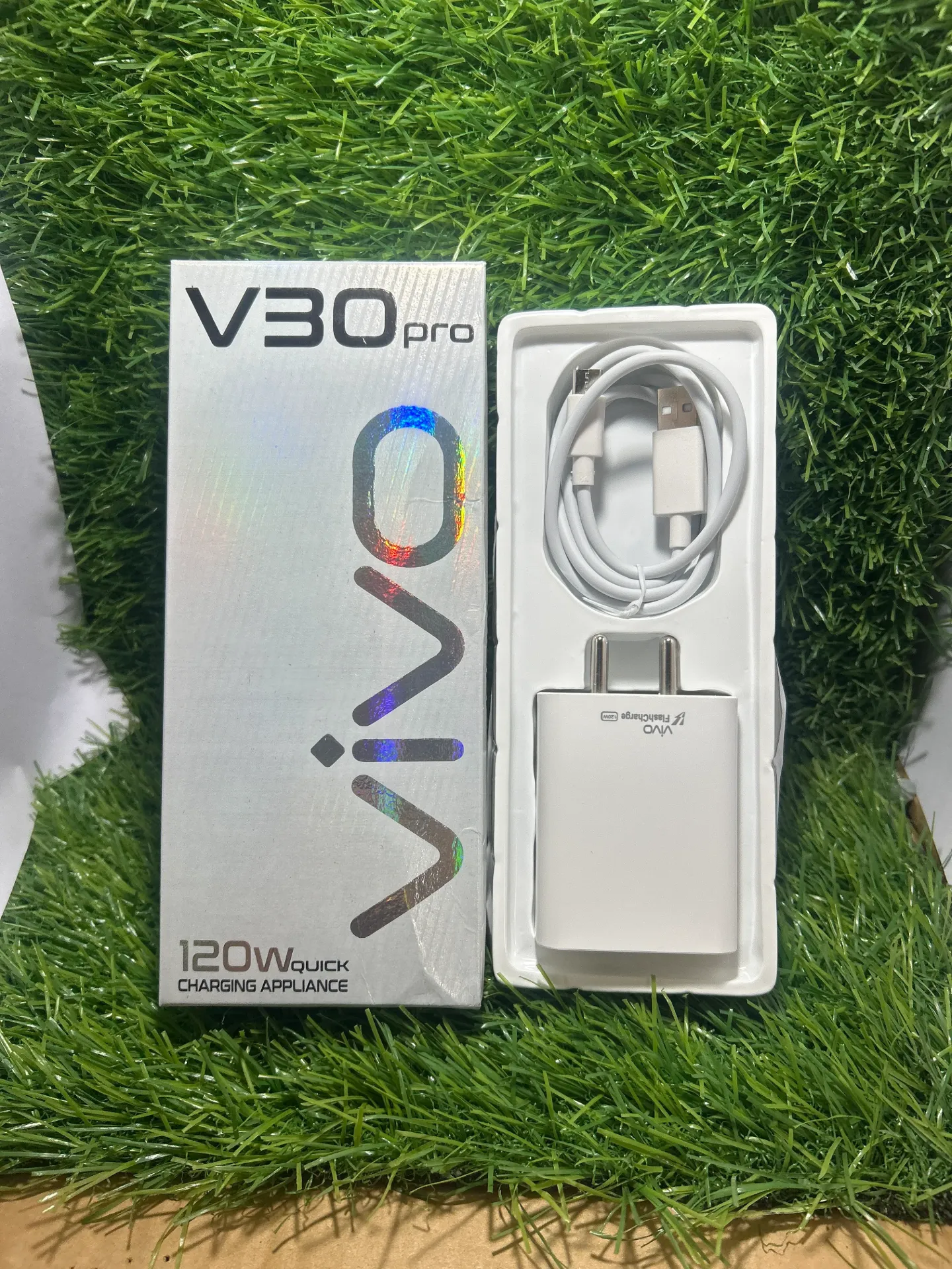 Vivo V30 Pro /120W Quick Charger with Cable